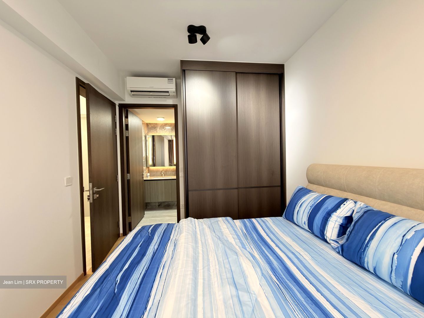 Piccadilly Grand (D8), Apartment #567977911